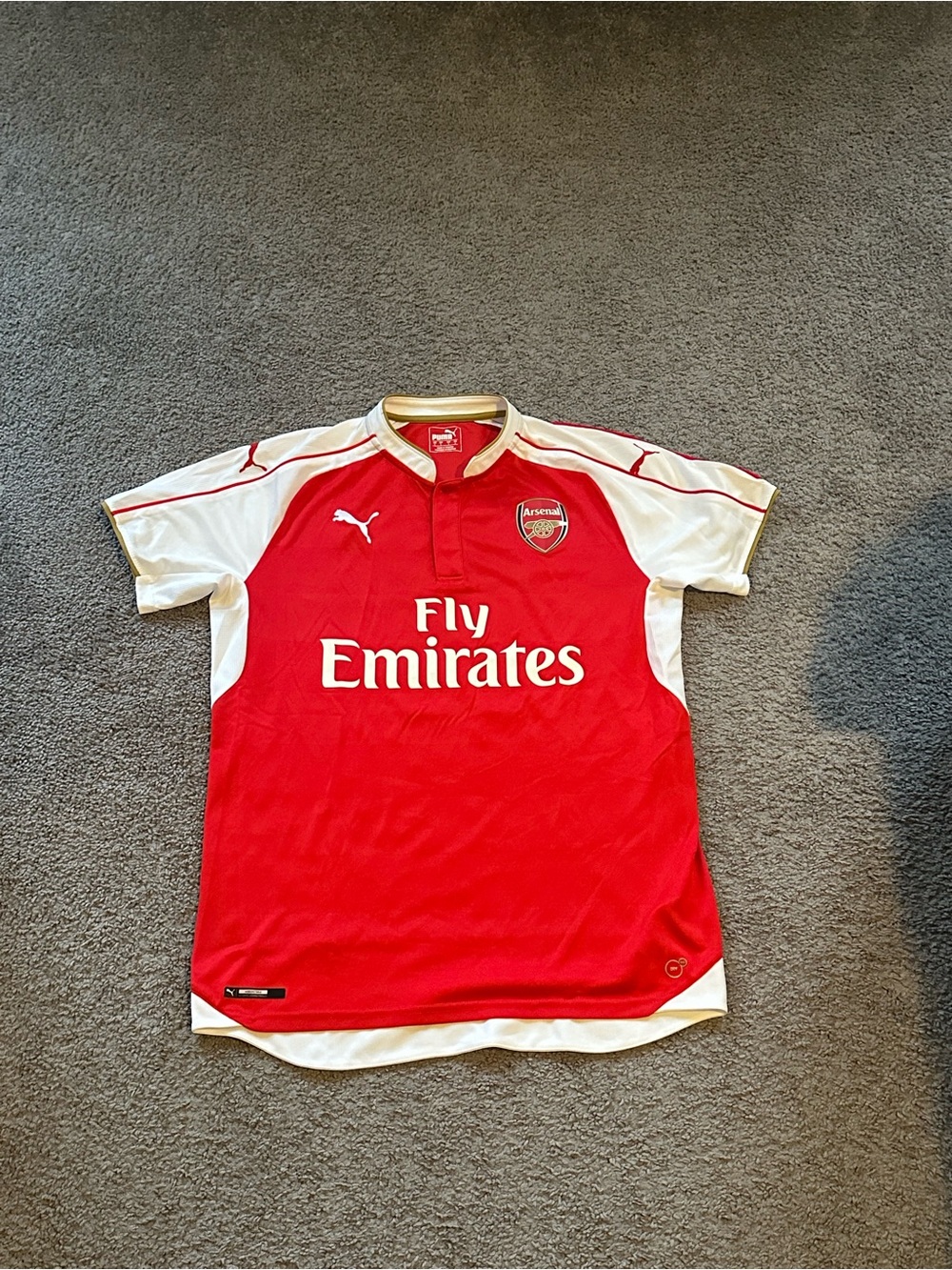 Arsenal Mesut Özil Red and White Fly Emirates Jersey